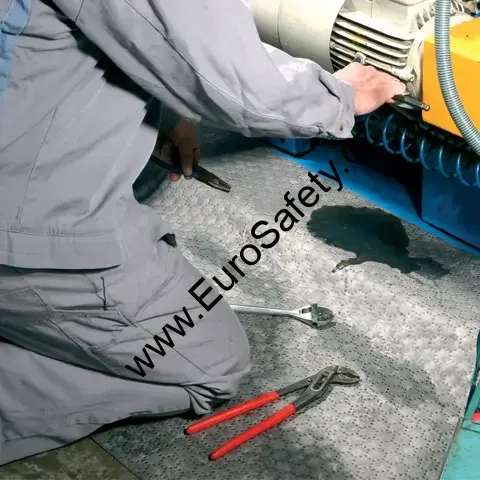 Sorpční koberec vysoký, silný, zpevněný a nepropustný